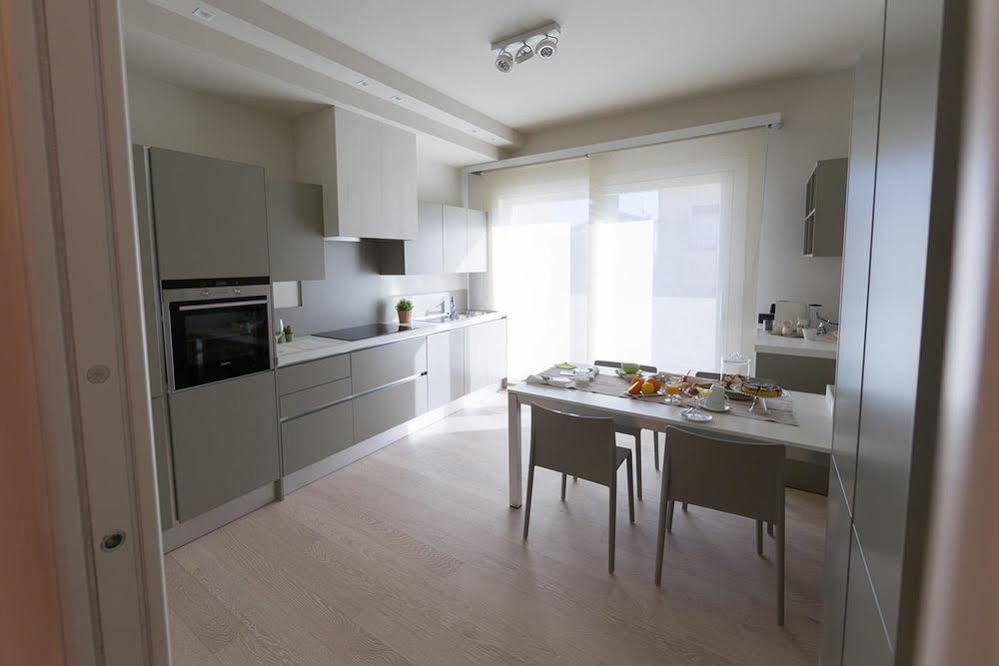 Emilia Suite Comfort Modena Eksteriør billede